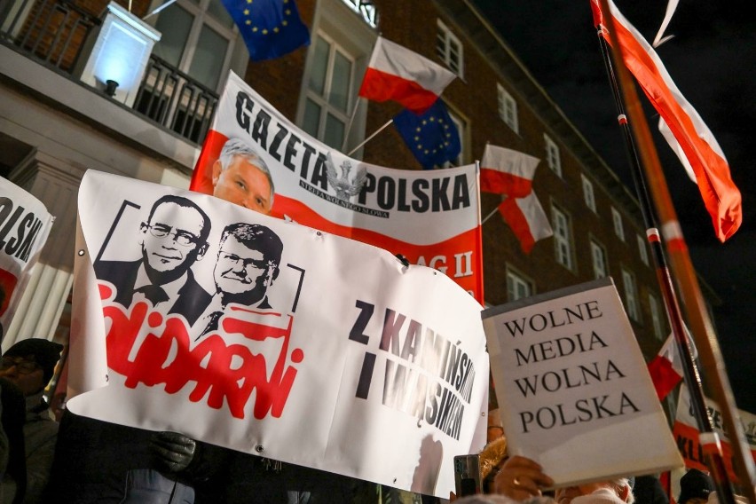 Protest Wolnych Polaków w Gdańsku. Rekordowa frekwencja i...