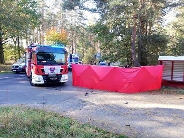 Do wypadku doszło przy skrzyżowaniu z drogą prowadzącą do wsi Kopydłówko