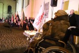 37. rocznica wprowadzenia stanu wojennego. Obchody 13 grudnia w Łodzi w kościele Ojców Jezuitów i pod pomnikiem Ofiar Stanu Wojennego