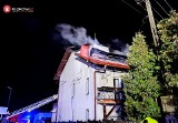 Pożar nocą wygonił z domu rodzinę spod Krakowa. Dobrzy ludzie zbierają dla nich pieniądze, żeby odbudować dach i zrobić remont