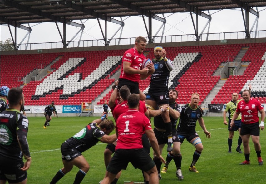 Master Pharm Rugby wygrali za pięć punktów. Brawa dla łodzian za walkę!