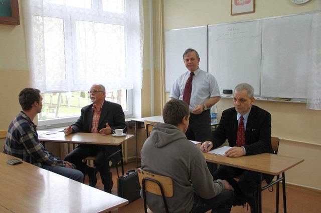 Egzamin prowadzony przez komisję działająca przy Oddziale Stowarzyszenia Elektryków Polskich.