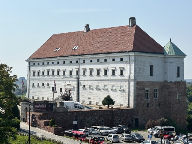 Muzeum Zamkowe w Sandomierzu zaprasza do udziału w kolejnym z zaplanowanego cyklu wykładów, towarzyszących wystawie czasowej „Jerzy Ossoliński – magnat z Sandomierza”.