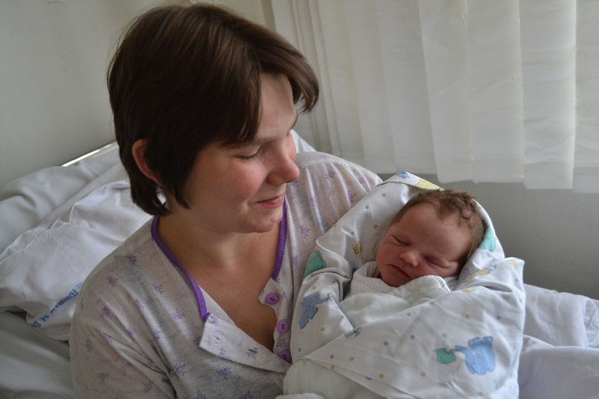 Pierwsze dziecko urodzone w 2015 roku nosi imię Julia