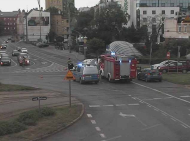 Do zderzenia samochodów doszło na rondzie Jagiellońskim w Bydgoszczy.