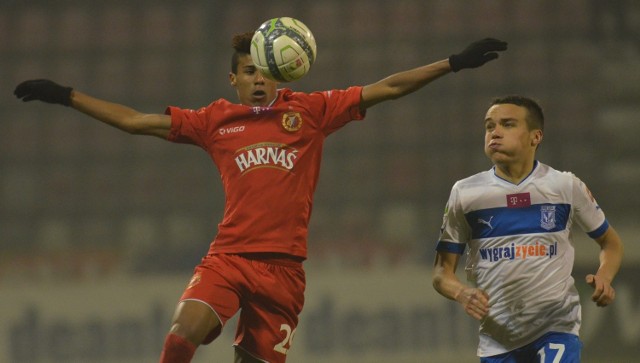 Alex Bruno przedłużył o dwa lata kontrakt z Widzewem.