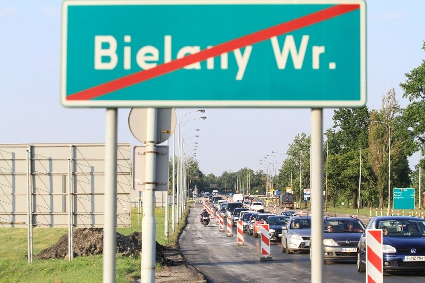 Remont wyjazdu z Wrocławia w kierunku Bielan Wrocławskich