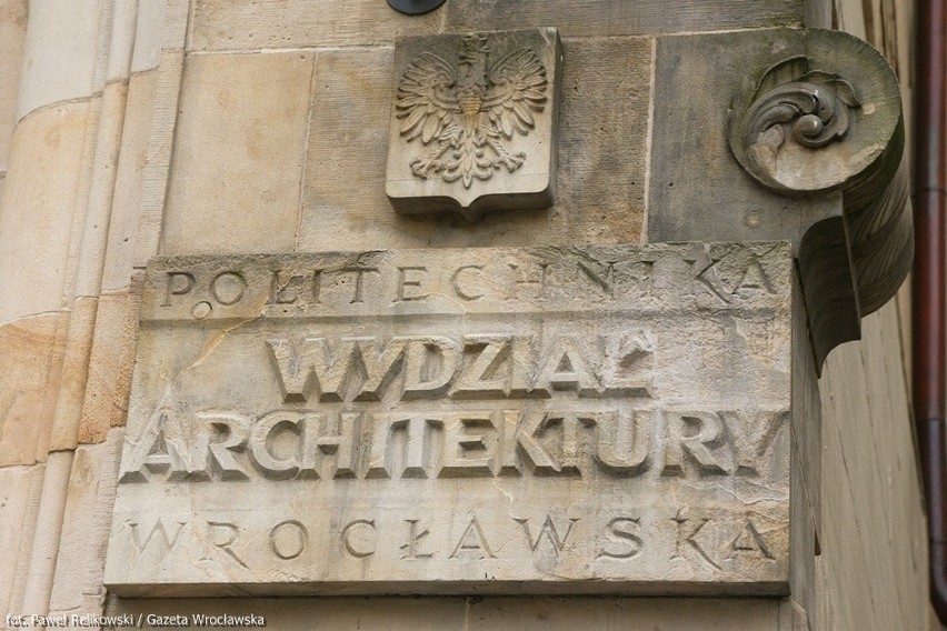 Wrocław: Zobacz, jak zmienił się gmach Wydziału Architektury (ZDJĘCIA)