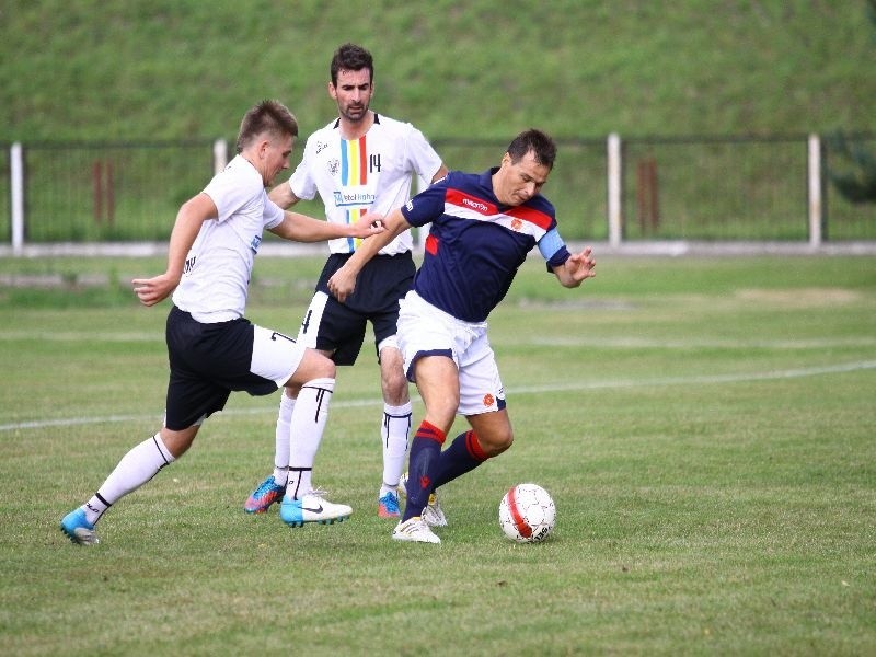 Pierwszy mecz na odremontowanym stadionie w Głubczycach,...