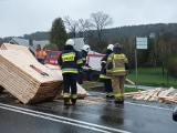 Skomielna Biała. Zgubiony ładunek spowodował utrudnienia w ruchu 