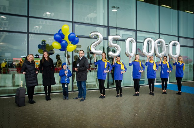 Ryanair świętuje. Z usług linii skorzystało na lubelskim lotnisku 250 tys. pasażerów