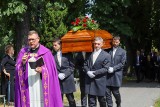 Wzruszający pogrzeb Alojzego Kowalskiego. Tłumy żegnały go na cmentarzu w Toruniu [zdjęcia] 