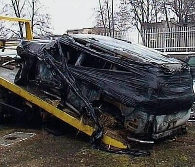 Wrak samochodu, który spłonął przy ul. Majora Łupaszki Fot. archiwum małopolskiej Policji