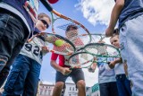 Wieliczka. Dzieciaki do rakiet. Pomóżmy "dwójce" wygrać profesjonalny sprzęt sportowy