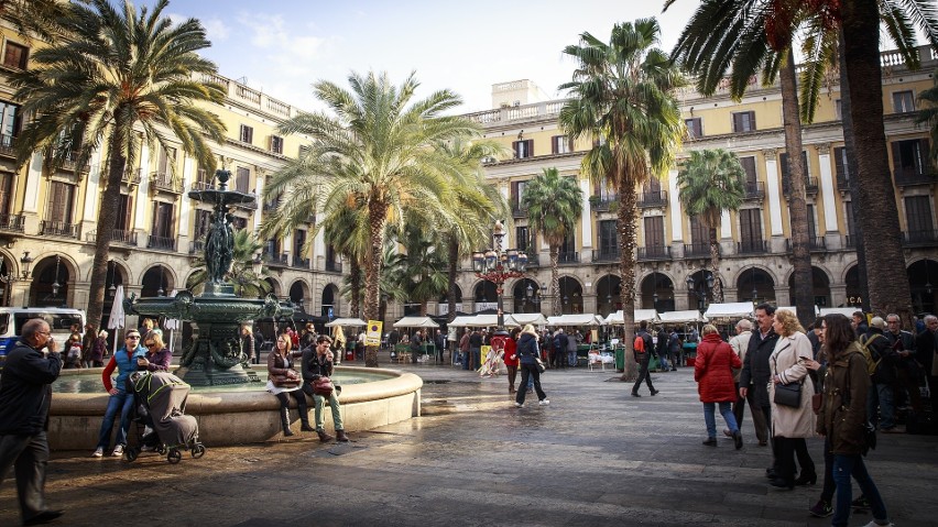 Barcelona, Hiszpania
2524 godzin światła słonecznego w roku