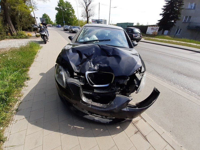 Wypadek trzech samochodów na Swojczyckiej. Duże korki