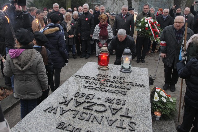 Od złożenia kwiatów na grobie generała Stanisława Taczaka na Cmentarzu Zasłużonych Wielkopolan, rozpoczęły się czwartkowe obchody setnej rocznicy wybuchu Powstania Wielkopolskiego.