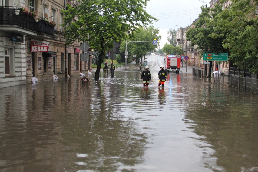 Gwałtowna burza, która w sobotę wieczorem przeszła nad...