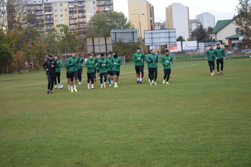 Środowy trening Radomiaka Radom bez trenera Dariusza Banasika. Był nowy piłkarz (ZOBACZ ZDJĘCIA)