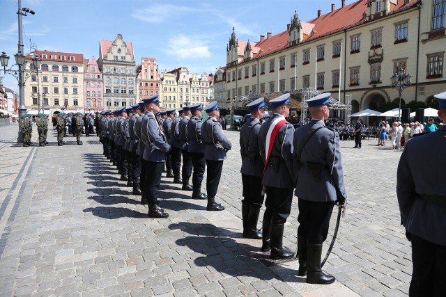 Czy we wrocławskiej policji zostaną wkrótce tylko funkcjonariusze, którzy zaczynali służbę po 1989 roku?
