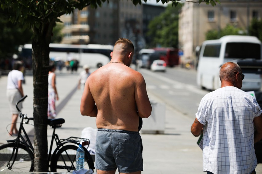 Tropiki w Krakowie. Nagusów cały tłum... [ZDJĘCIA]                                