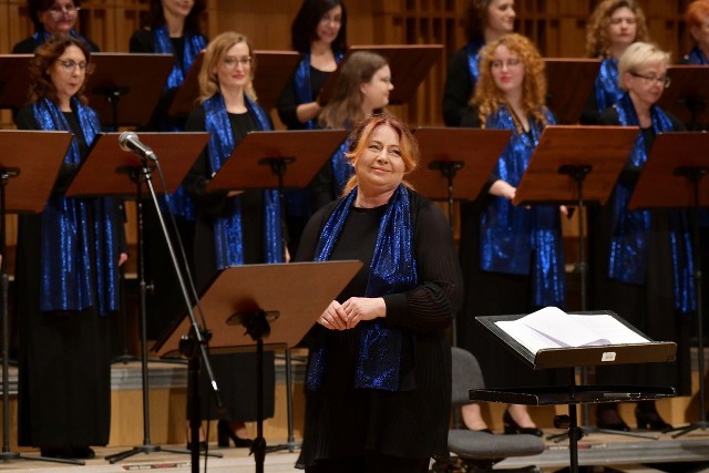 Od 2005 roku dyrygentem chóru jest  prof. dr hab. Wioletta Miłkowska, która zamierzała pojawić się w nim tylko na chwilę, a została do dzisiaj