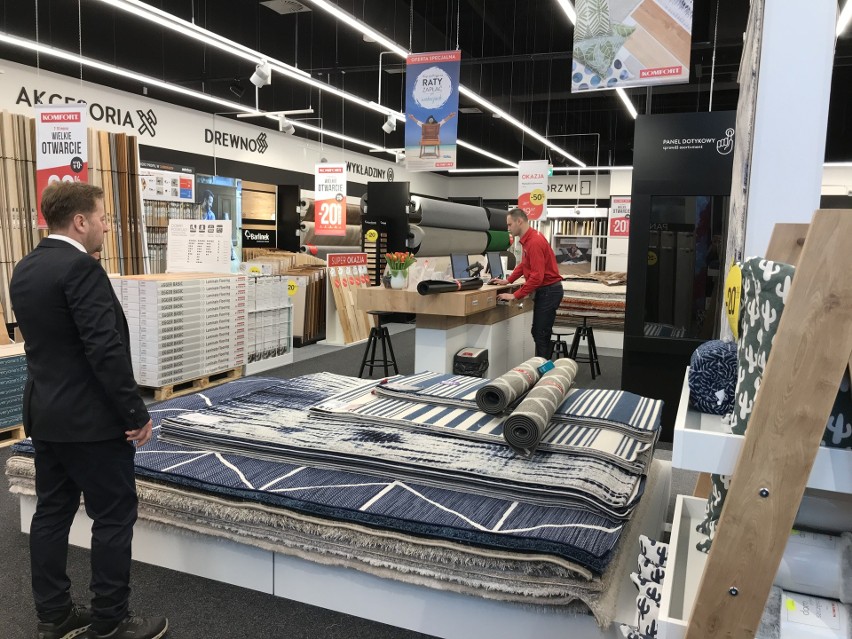 Otwarcie Bursztynowa Park w Ostrołęce: tak wyglądają sklepy Decathlon, Media Markt, Smyk, Jysk, Komfort i Komfort Łazienki [ZDJĘCIA+WIDEO]