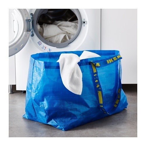 Taką dużą niebieską torbę IKEA Katowice rozdaje do 31.12...