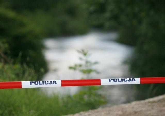 Mieszkańcy Jagowa zawiadomili policję o tym, że na powierzchni stawu unoszą się zwłoki