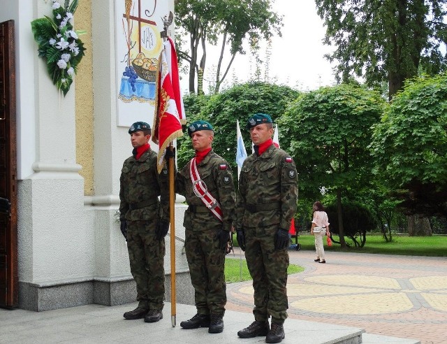Zobacz zdjęcia z obchodów Święta Wojska Polskiego w Nisku! >>>