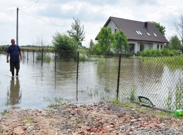 Akcja odkomarzania na osiedlach rolniczych Tarnobrzega rozpocznie się dopiero wtedy, kiedy opadnie woda.