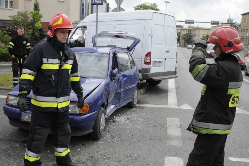 Kolizja na rondzie Jagiellonów w Bydgoszczy.