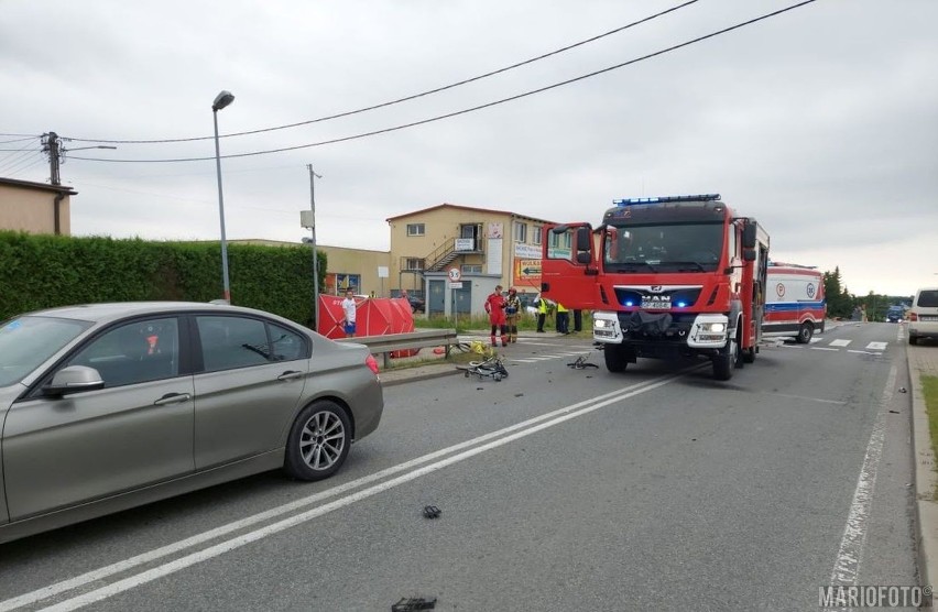 Wypadek w Krapkowicach. Kierowca skody potrącił rowerzystę, który zmarł mimo podjętej reanimacji