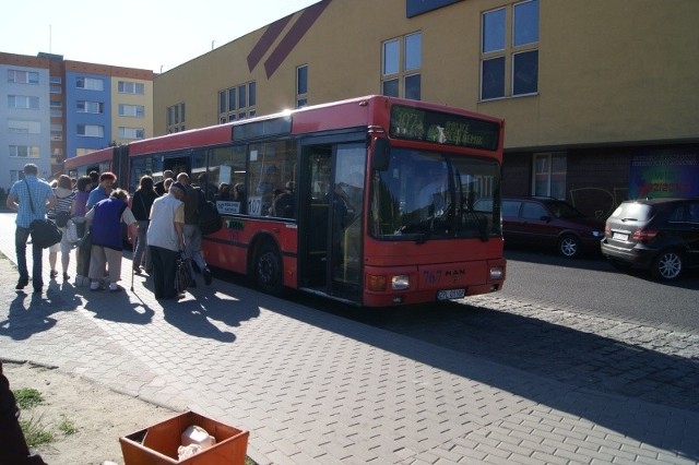 Z linii obsługiwanych przez SPPK korzysta dziennie ponad 50 tysiące pasażerów, rocznie - ponad 16 mln.