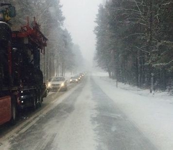 Atak zimy w Podlaskiem 17.01.2018: kolizje i wypadki. Strażacy mają ręce pełne pracy (zdjęcia)