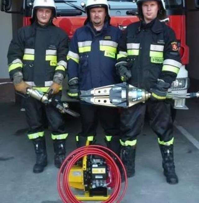 Strażacy z Małogoszcza z nowym sprzętem.