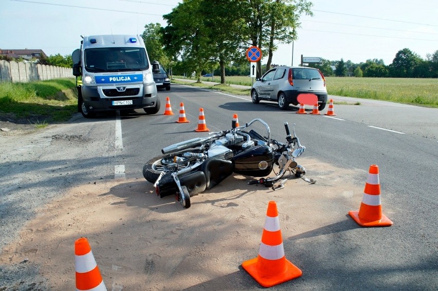 Wypadek w Siemianicach. Motocyklista w szpitalu [zdjęcia]