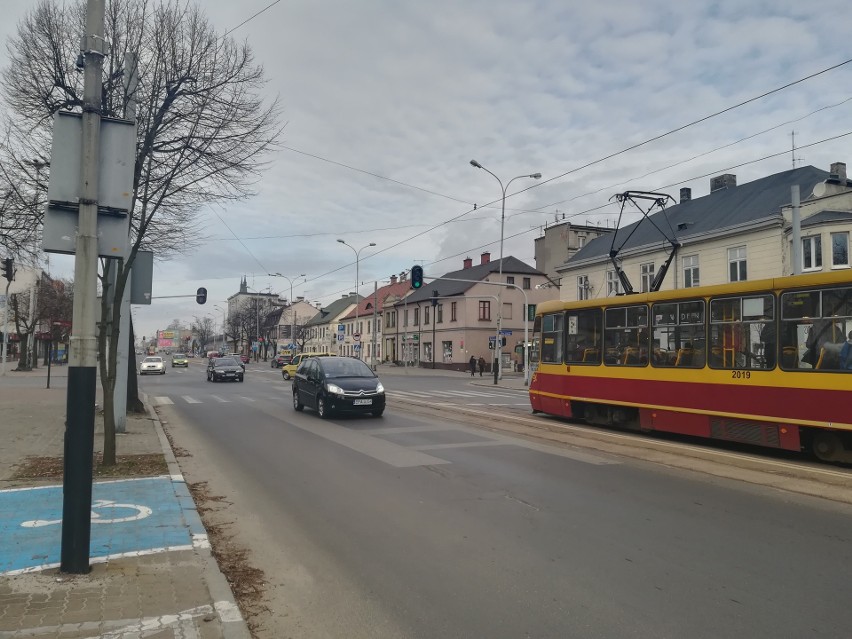 Od 1 grudnia tramwajem nie pojedziemy z Pabianic do Łodzi. Rusza przebudowa linii 41 ZDJĘCIA