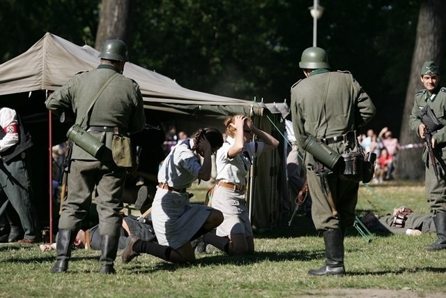 Obrona wieży spadochronowej w Katowicach 2013