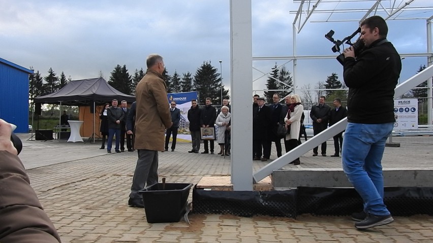 Bielski Unihouse urósł o kolejną halę. Będzie więcej możliwości i miejsc pracy