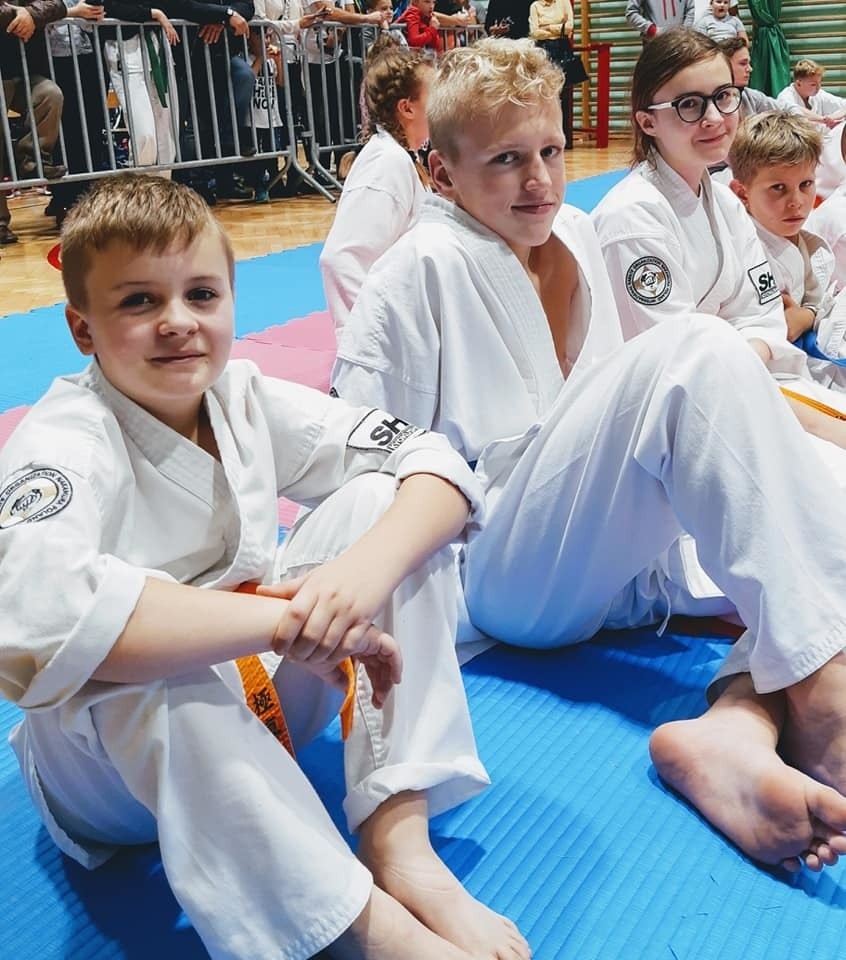 Cztery medale zawodników klubu karate Shiro na turnieju w Lipniku [ZDJĘCIA]