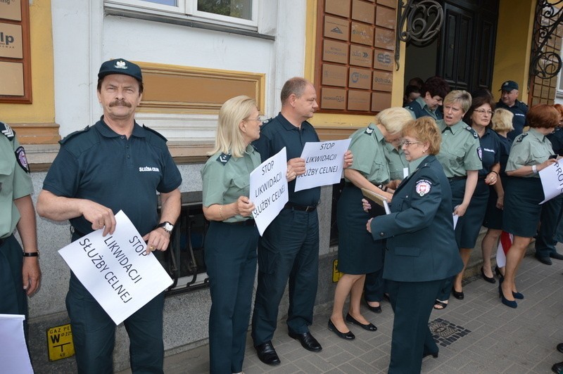 Protest służb mundurowych