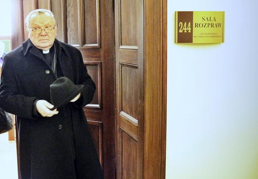 Biskup Marian Gołębiewski przed kilkoma dniami zeznawał w...