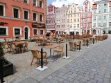 Wrocław: Rynek gotowy na otwarcie. Ale ogródki mniejsze