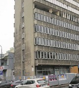 „Żyletki” modernistycznego biurowca trafiły do renowacji