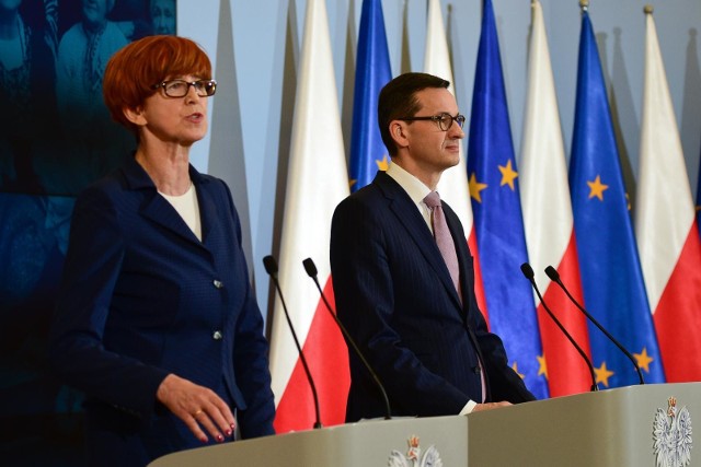 Minister Elżbieta Rafalska i premier Mateusz Morawiecki