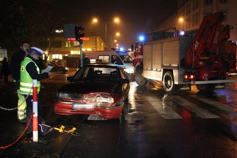 Wypadek na skrzyzowaniu Ozimskiej i Katowickiej w Opolu.