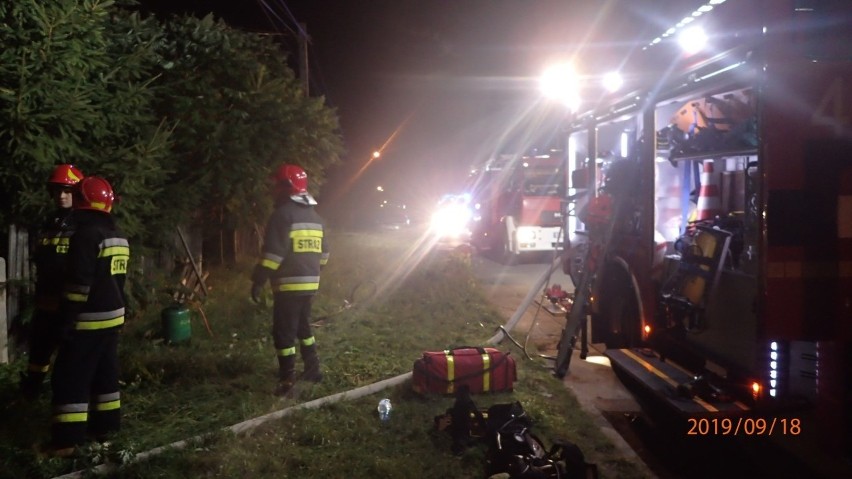 Pożar drewnianego domu w Starachowicach. Nie żyje jedna osoba