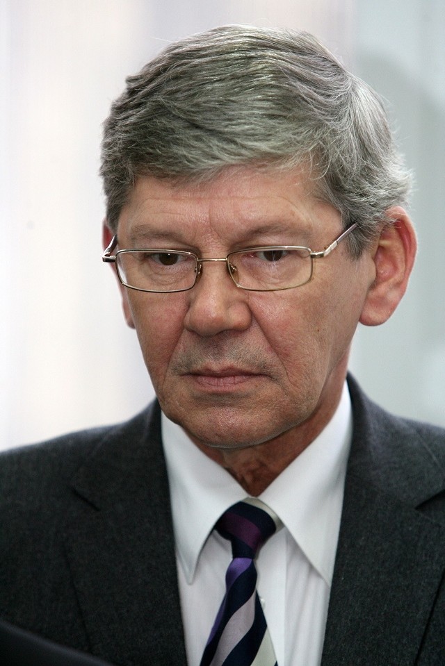 Władysław Skwarka zamknął posiedzenie komisji rewizyjnej do 11 czerwca