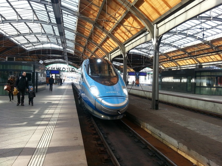 Pendolino już stoi na dworcu Wrocław Główny. Odjazd w niedzielę (ZDJĘCIA)